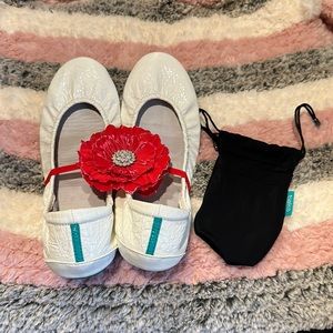 Tieks Diamond White Croc patent ballet flat EUC